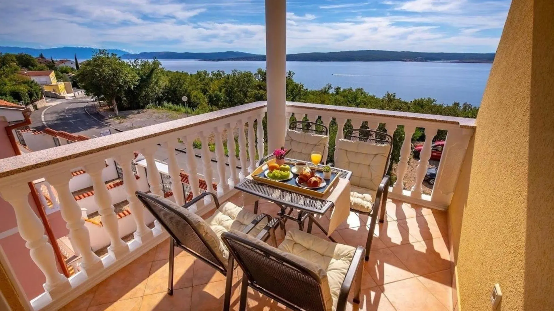 Appartement Mit Balkon Und Meerblick Dramalj